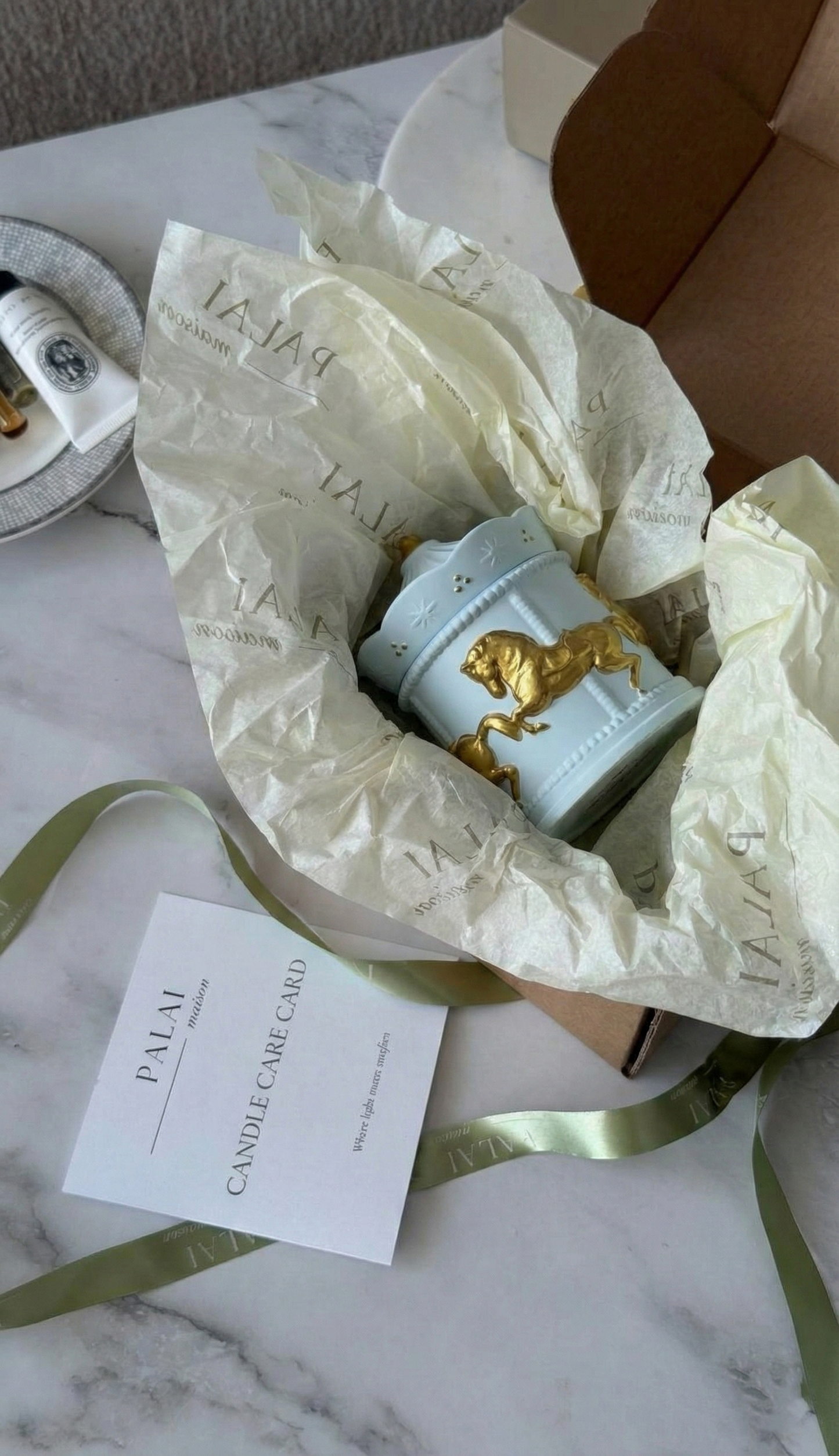 Campanilla de viento azul