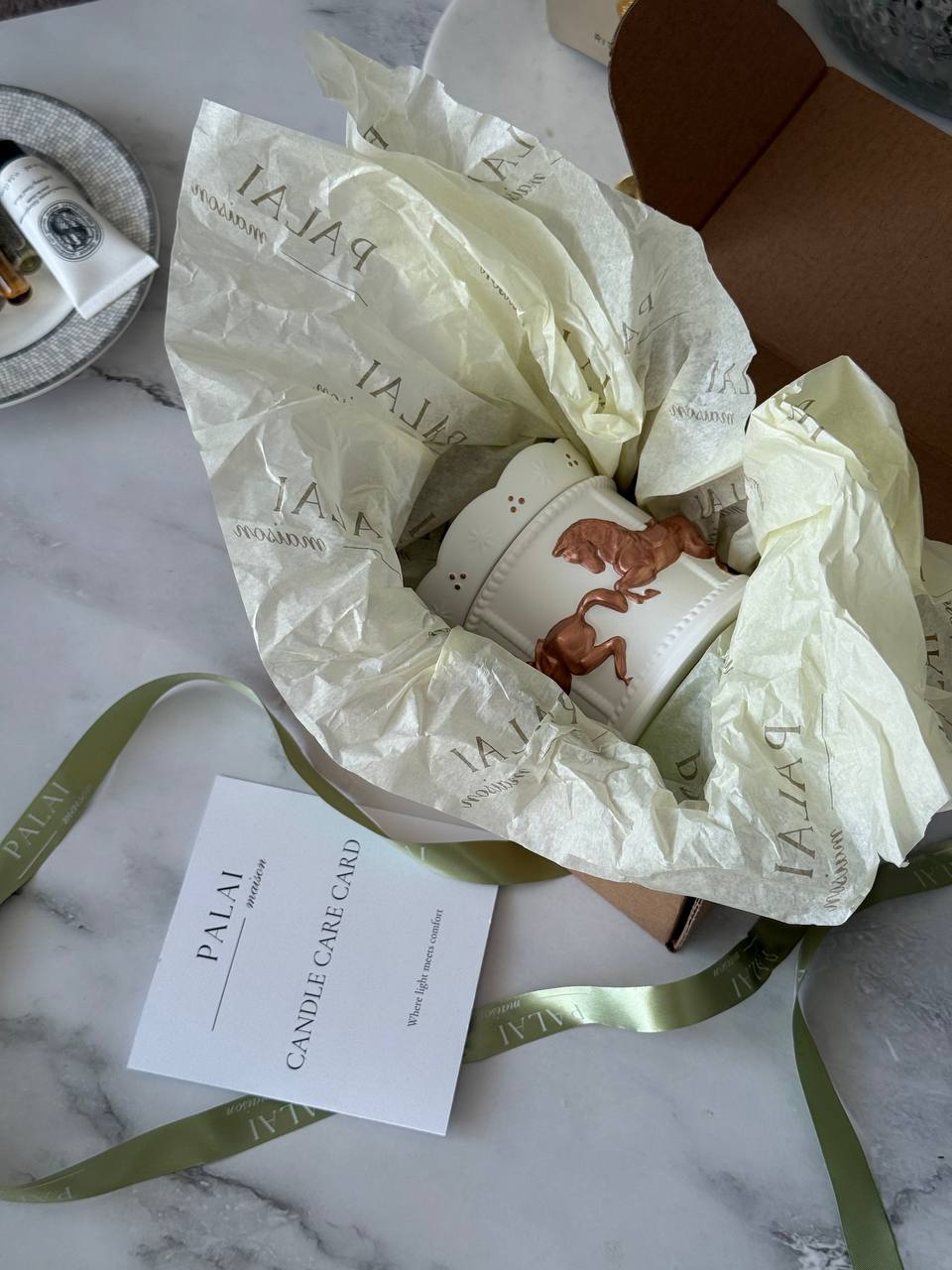 English Pear & Freesia